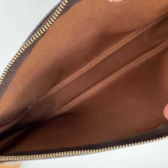 Louis Vuitton monogram pochette GM bag 😍 - Picture 7 of 9